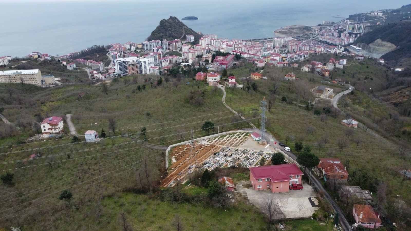 İhtiyaçları Karşılayacak Samanlıkkıranı’ndaki Yeni Mezarlığın Eksiklikleri Gideriliyor