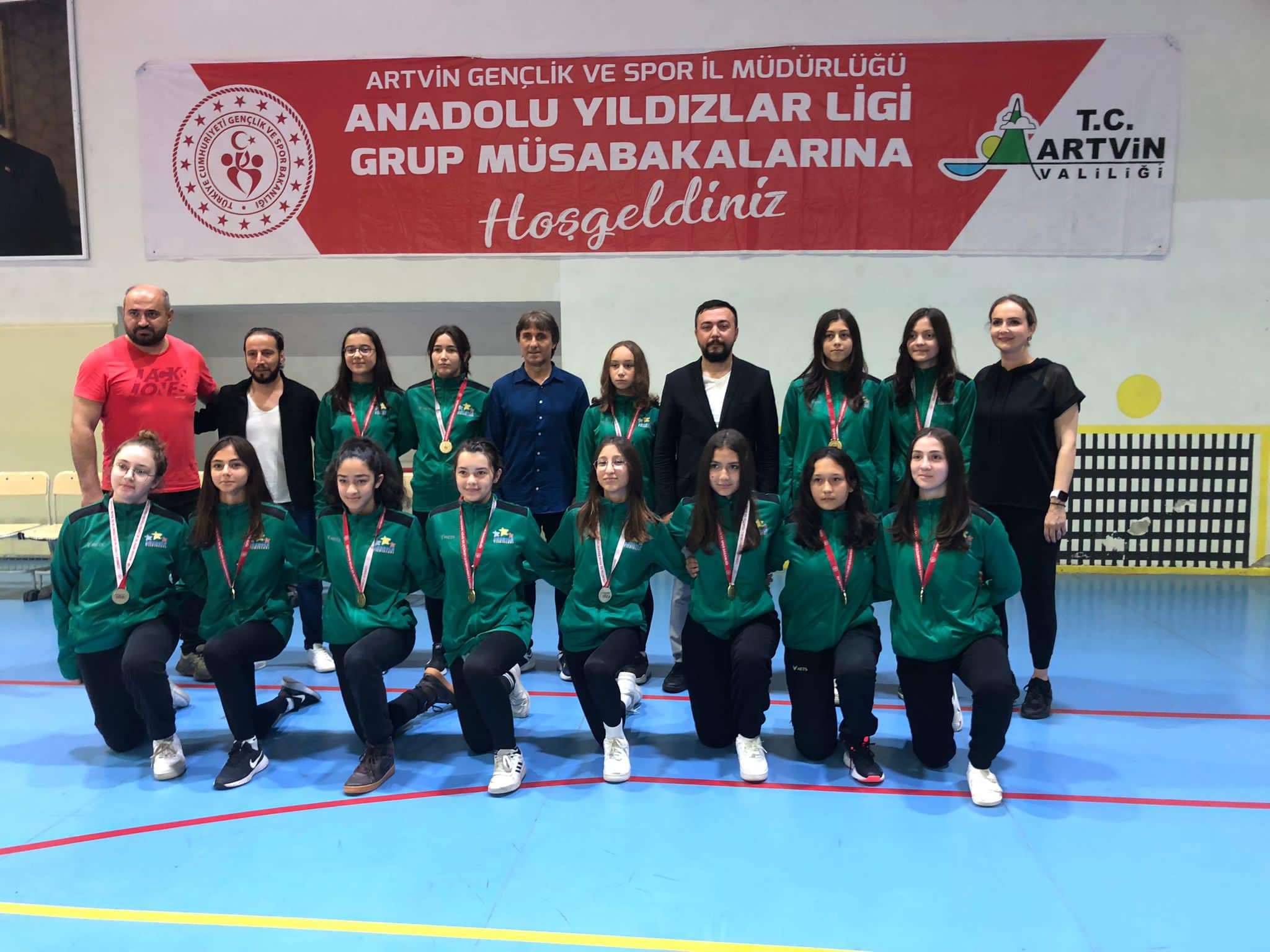 Giresun Voleybol Kız Takımı Çeyrek Finalde