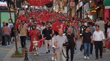 Giresun Halkı Demokrasi Nöbetinde  