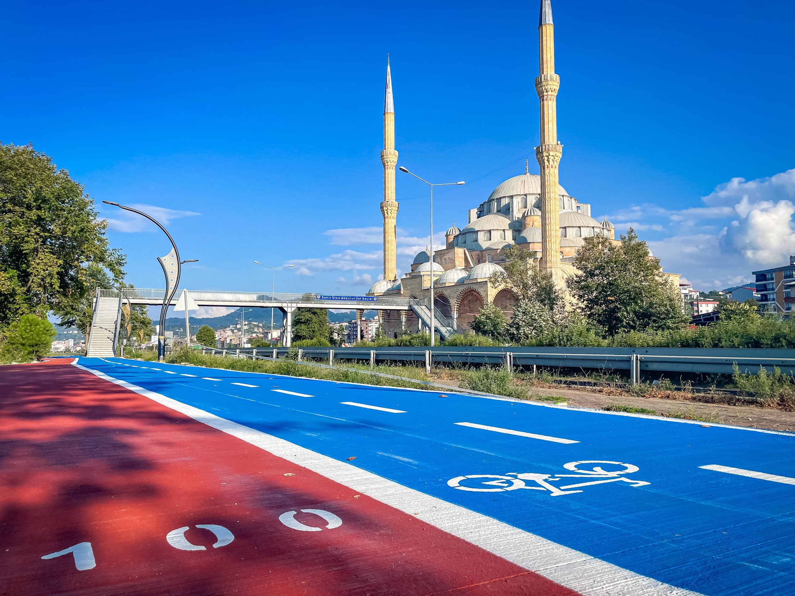 Başkan Yakar; “Söz Verdik Yaptık! Bisiklet ve Yürüyüş Yolu Hayırlı olsun”