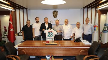 Giresunspor’dan Başkan Çakırmelikoğlu’na Ziyaret