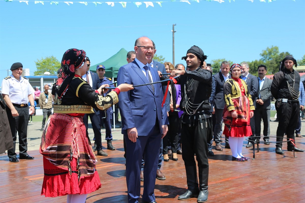 Vali Serdengeçti, 47. Uluslararası Giresun Aksu Festivali’nin Açılış Törenine Katıldı