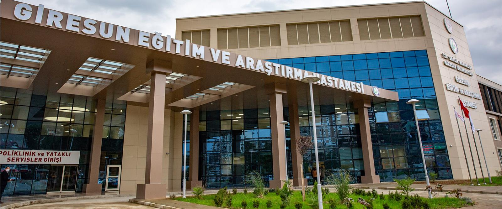 GİRESUN EĞİTİM ARAŞTIRMA HASTANESİ’NDE 7 YENİ UZMAN HEKİM GÖREVE BAŞLADI