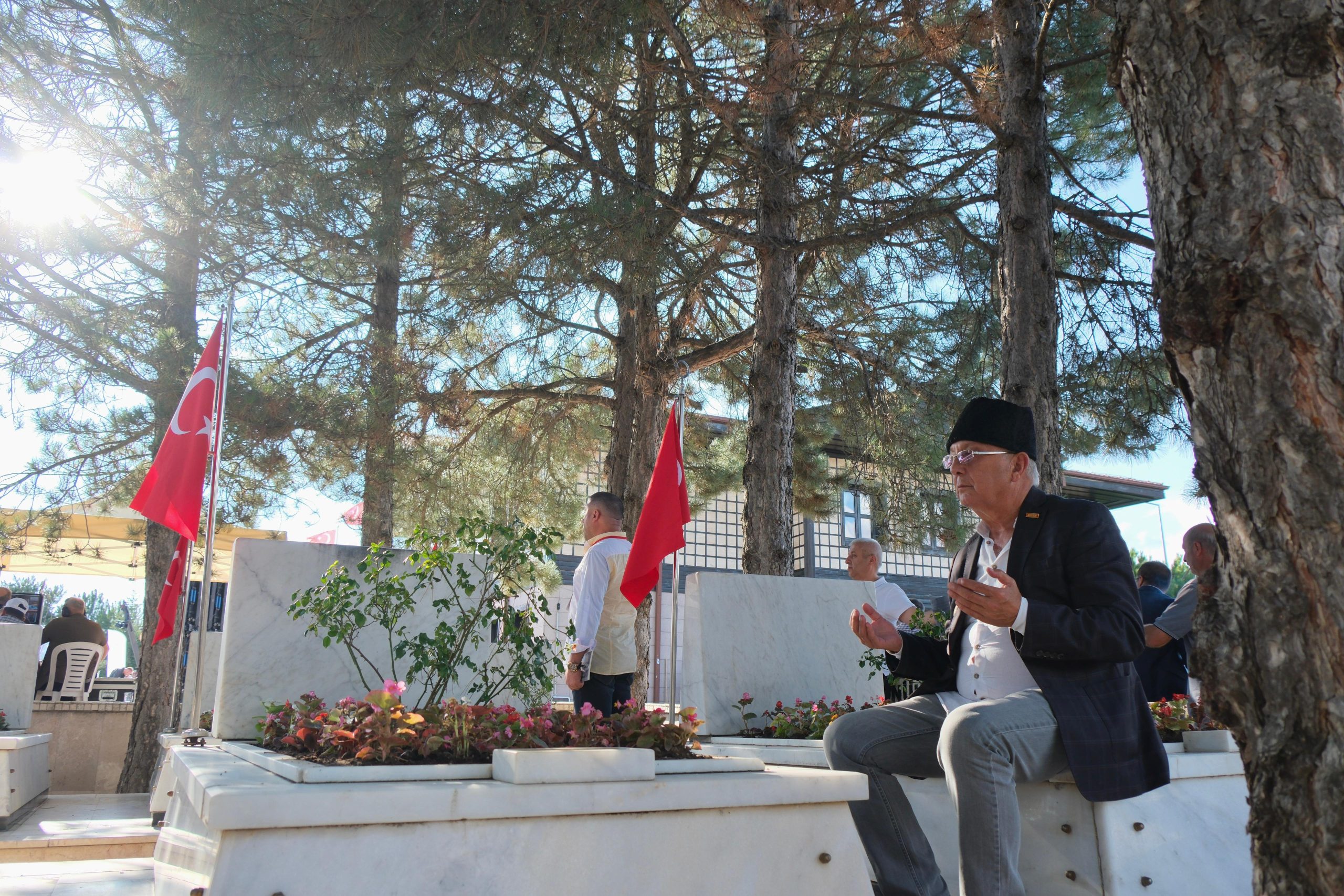 “AFYONKARAHİSAR VE DUMLUPINAR’DA BİZİM UŞAKLARDA VARDI”