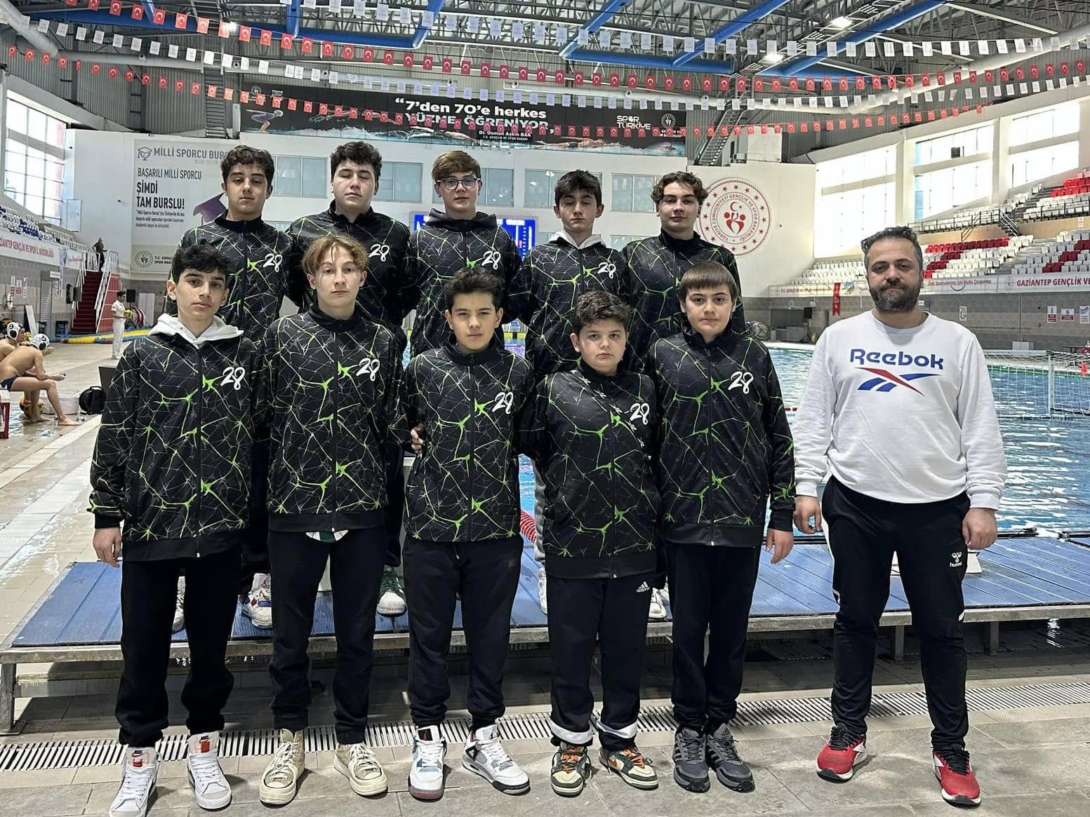 GİRESUN GENÇLİK SPOR SUTOPU TAKIMI, U18 ERKEKLER BRONZ GRUP’TA LİDERLİĞE YÜKSELDİ