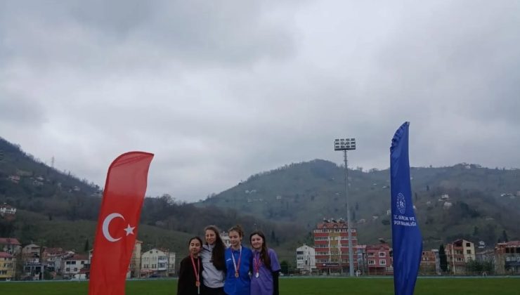 BULANCAKLI CANZIN DOĞA YALÇIN PİSTLERDE FIRTINA GİBİ ESTİ