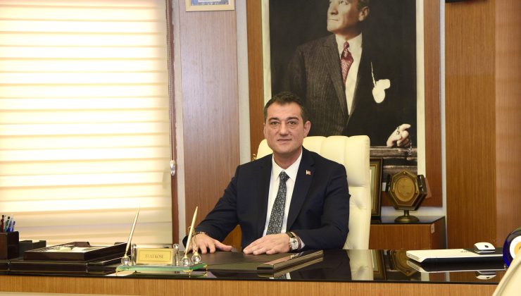 BAŞKAN FUAT KÖSE’DEN 27 MART DÜNYA TİYATROLAR GÜNÜ’NE ANLAMLI MESAJ: “TİYATRO TOPLUMUN AYNASIDIR”