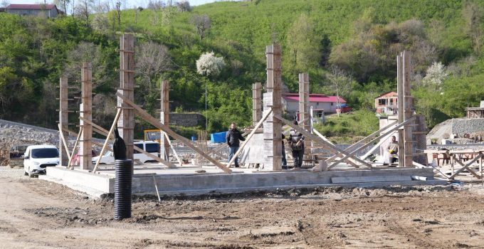BAŞKAN KÖSE TALİMATI VERDİ: HAYVAN PAZARI KURBAN BAYRAMI’NA YETİŞECEK