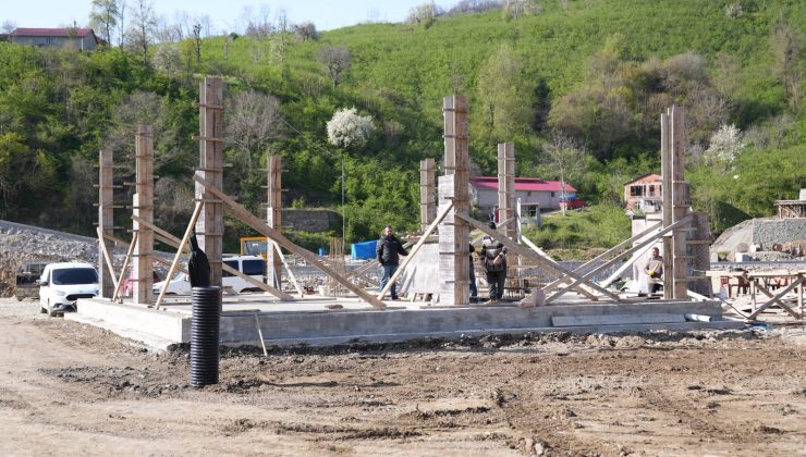 BAŞKAN KÖSE TALİMATI VERDİ: HAYVAN PAZARI KURBAN BAYRAMI’NA YETİŞECEK