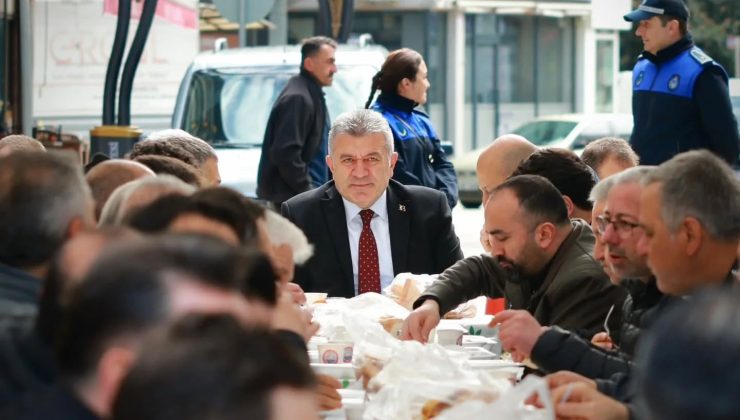 BELEDİYE BAŞKANI SIBIÇ ESNAFLA BİR ARAYA GELDİ