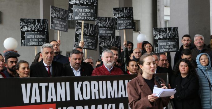 CHP’DEN 23 NİSAN AÇIKLAMASI: “MİLLİ EGEMENLİK VESAYET ALTINDA”