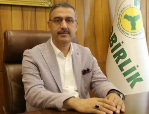 FİSKOBİRLİK BAŞKANI BAYRAKTAR: “FİYATI BİZ DÜŞÜRMÜYORUZ, ÜRETİCİNİN YANINDAYIZ”