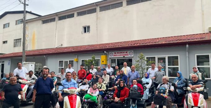 BULANCAK ENGELLİLER DERNEĞİ’NDE MEHMET MUSLU GÜVEN TAZELEDİ