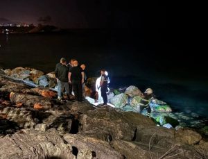 BULANCAK’TA İKİ GÜNDÜR ARANAN EMEKLİ ÖĞRETMENDEN ACI HABER: CANSIZ BEDENİ SAHİLDE BULUNDU