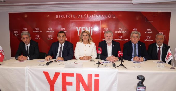YENİ PARTİ SORUNLARI MASADA DEĞİL, SAHADA DİNLİYOR