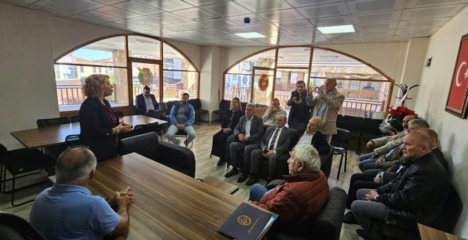 GİRESUN’DA GAZETECİLERİN SORUNLARI GÜNDEME GELDİ: ELVAN IŞIK GEZMİŞ’TEN BASINA DESTEK MESAJI